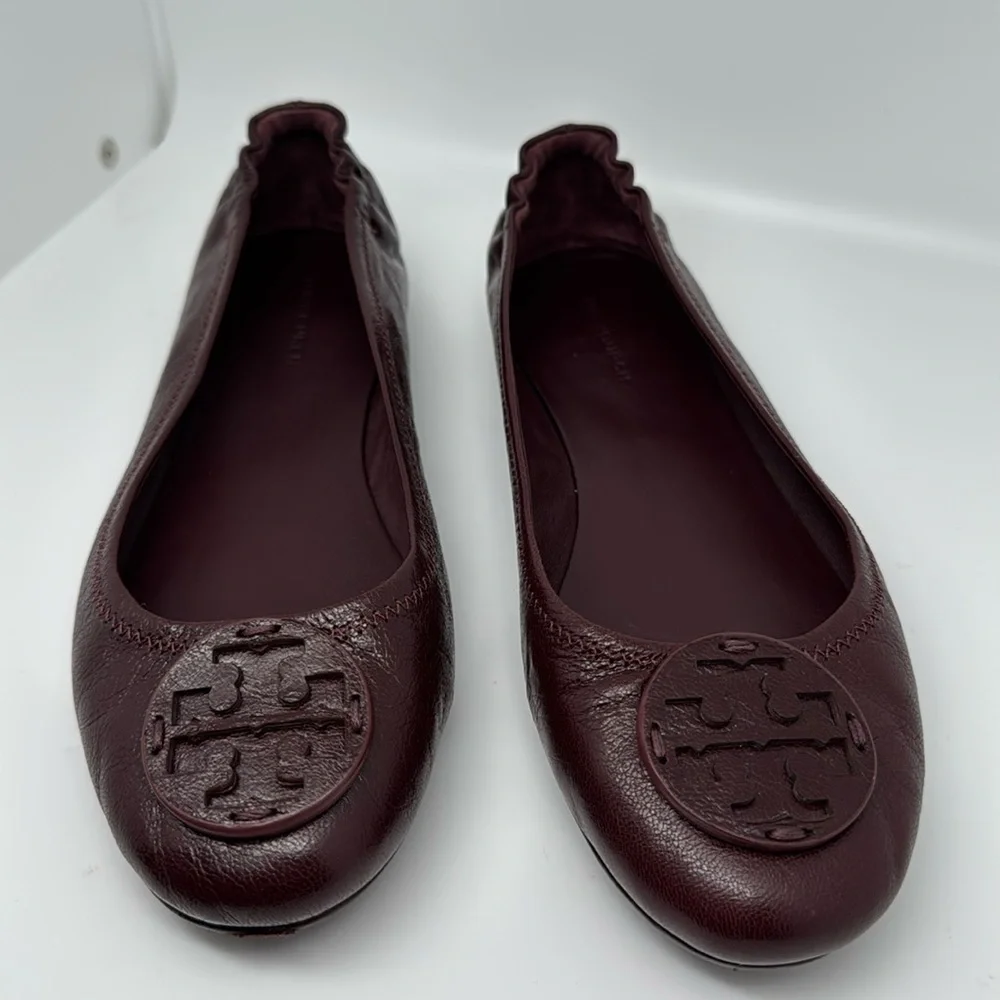Tory Burch Minnie Travel Leather Plum Burgundy Ballet Flats Slip on Size 7 - NEW